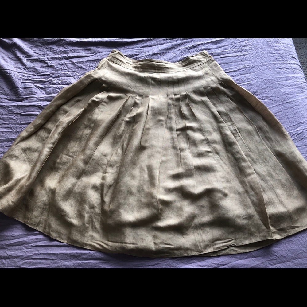 Golden pleated skirt